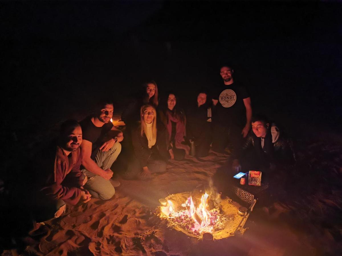 Rum Titanic Camp Wadi Rum Ngoại thất bức ảnh