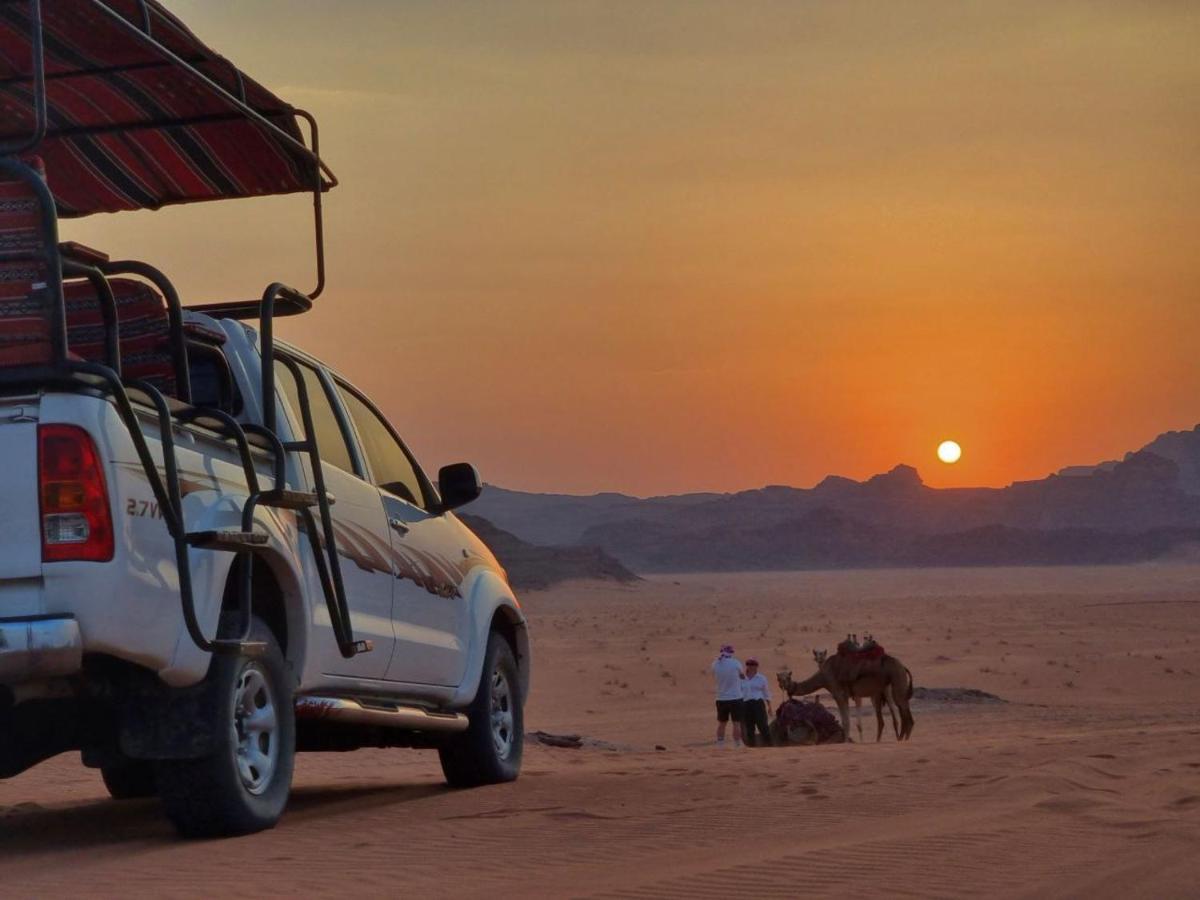 Rum Titanic Camp Wadi Rum Ngoại thất bức ảnh