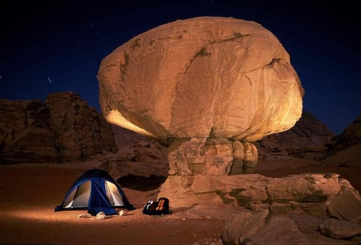 Rum Titanic Camp Wadi Rum Ngoại thất bức ảnh