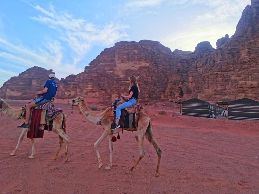 Rum Titanic Camp Wadi Rum Ngoại thất bức ảnh