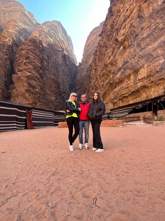 Rum Titanic Camp Wadi Rum Ngoại thất bức ảnh