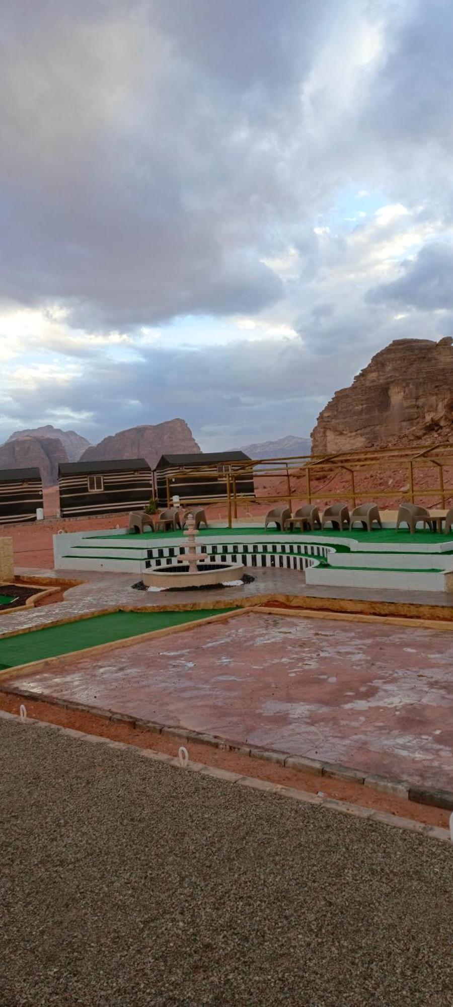 Rum Titanic Camp Wadi Rum Ngoại thất bức ảnh